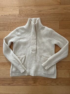 🩷 💯 wool, 1/4 snap, cozy sweater 🩷